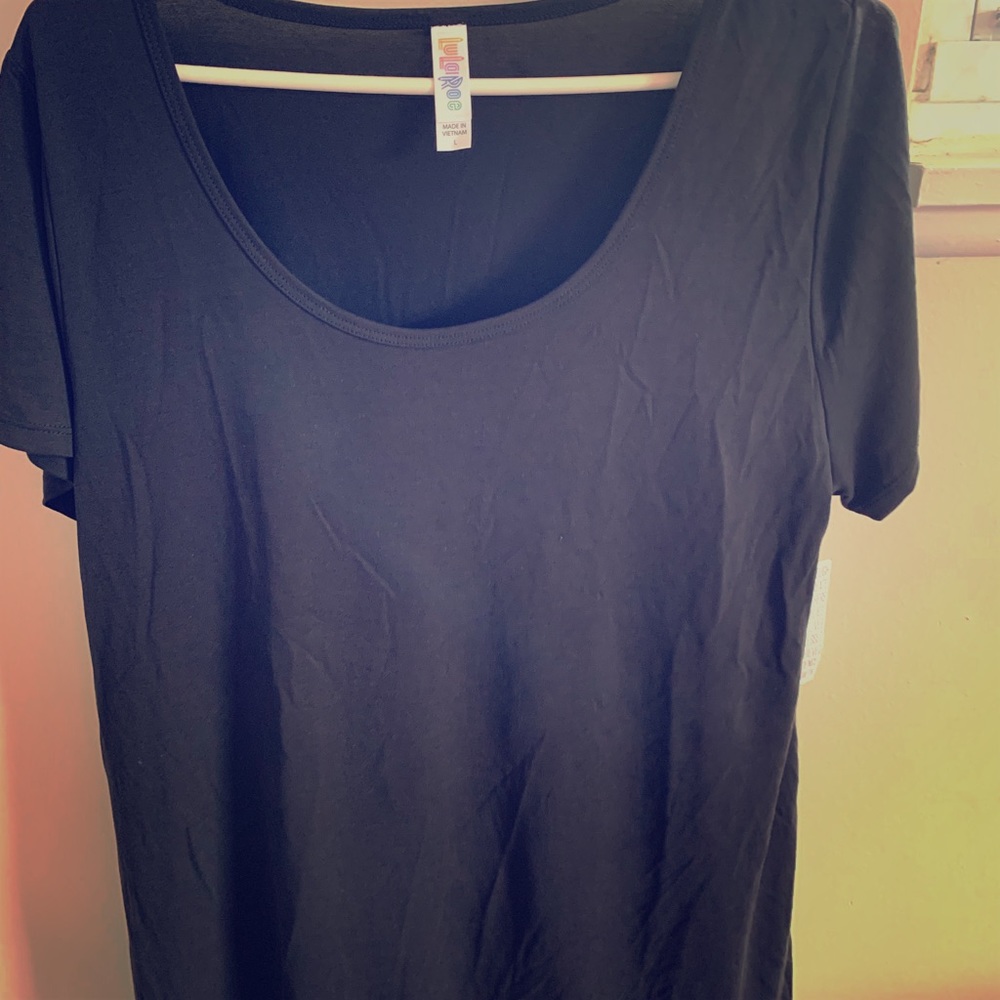 Black LulaRoe Classic Tee